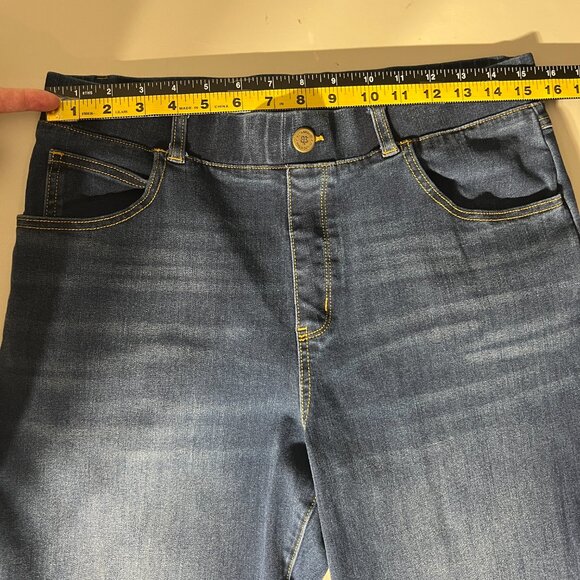 Betabrand Jeans Women Large Blue Denim Signature Mid-Rise Bootcut Pull On Pocket - Picture 4 of 10